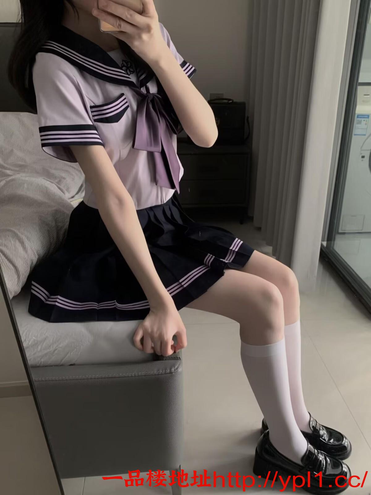 63DB8CBE8EB77F67E214EF5793EF3498.jpg