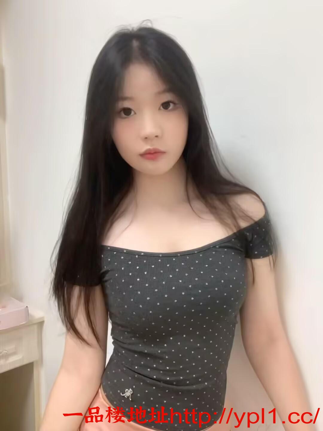 AC17F2783C614EF15EE47C26815E75E4.jpg