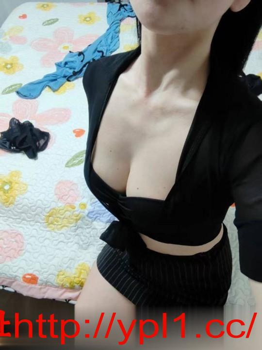 1ec69b6e18af430fae8dbd3dd94cc81c.jpg
