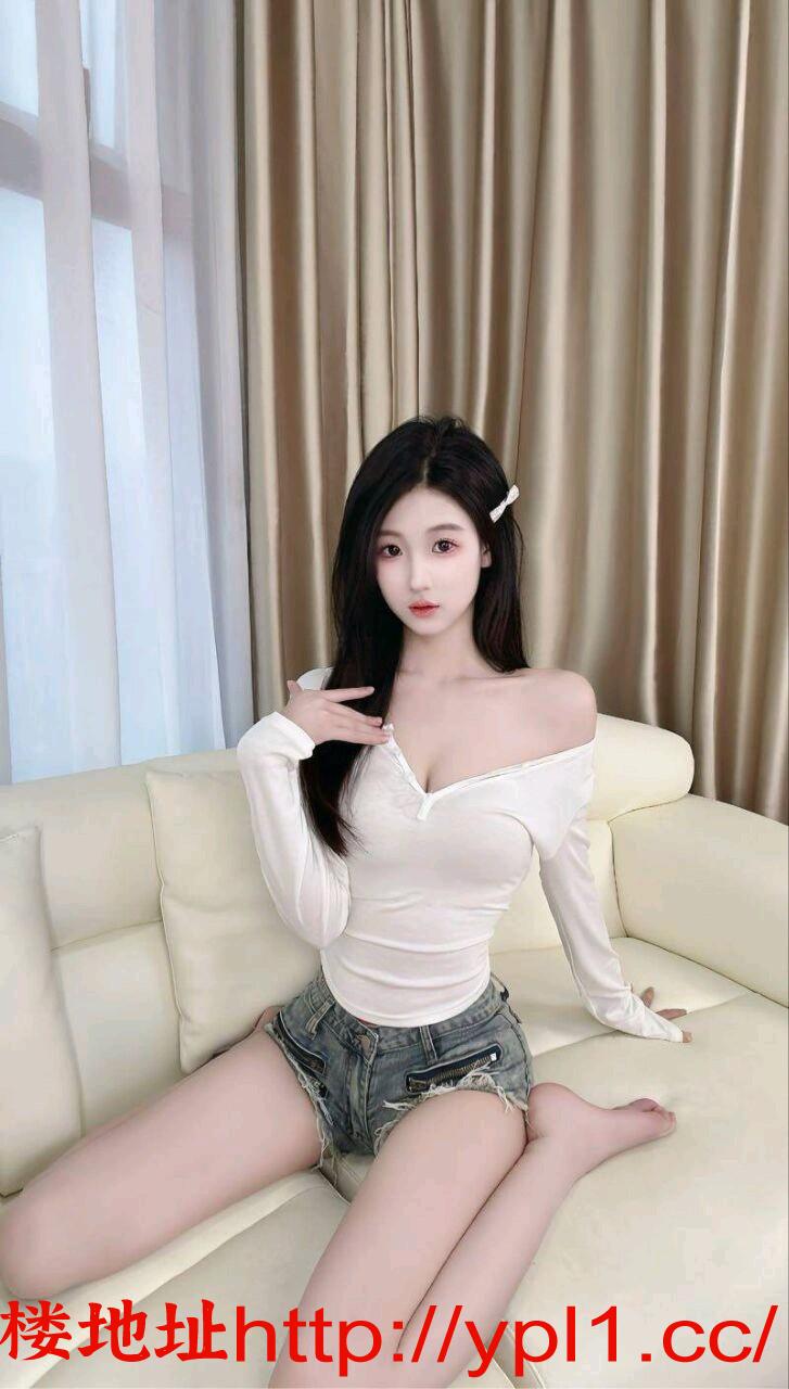 8393103d47774f54b875513436994a2e.jpg